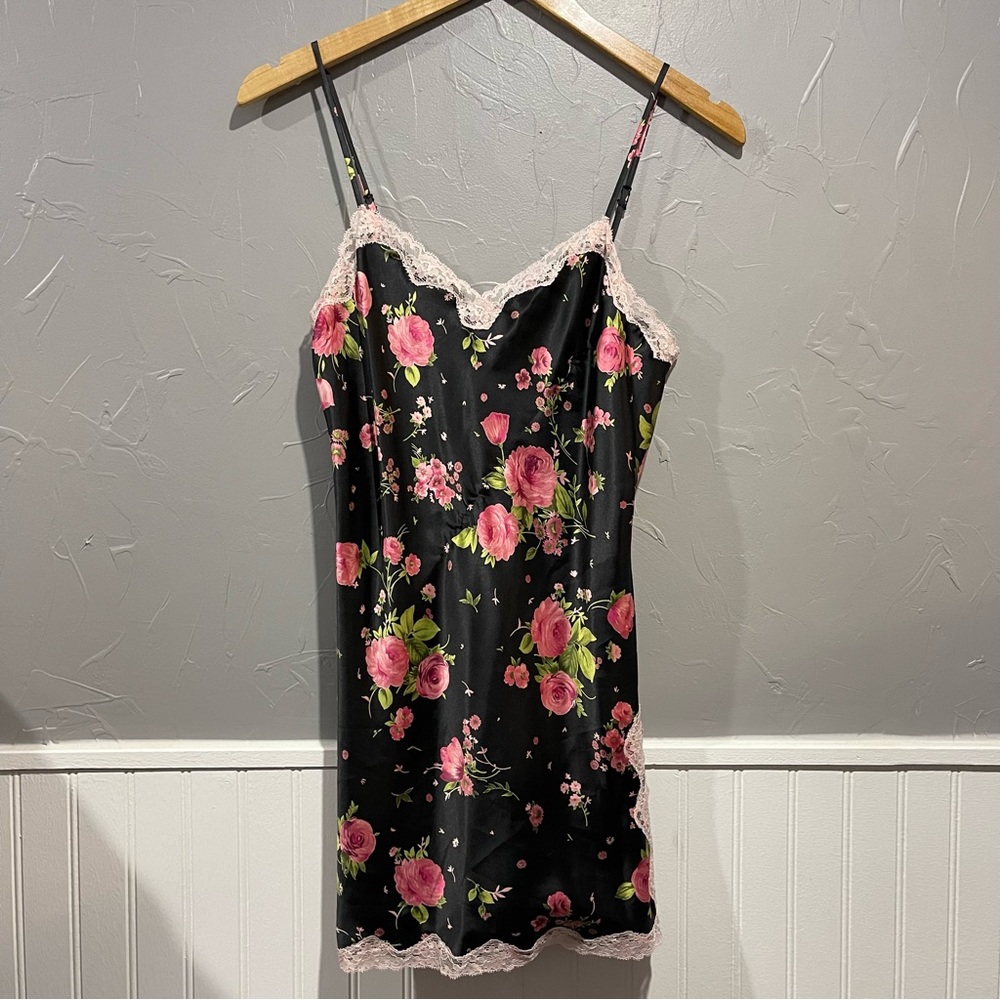 Vintage Victoria’s Secret floral slip (small)